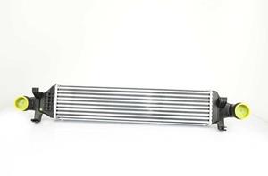 Infiniti Intercooler, inlaatluchtkoeler