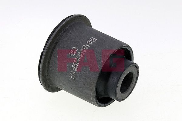 Nissan Draagarmrubber