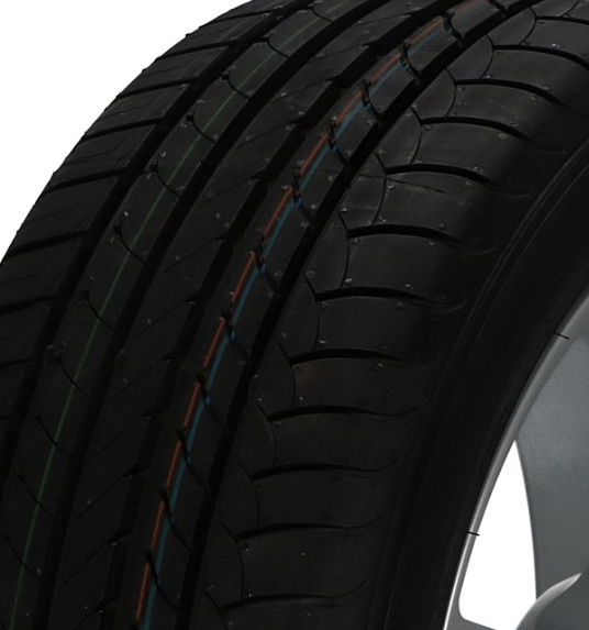 Goodyear EfficientGrip 255/40R18