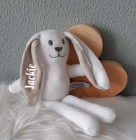 Geboortexpress.nl knuffel rammelaar konijn (met naam) wit