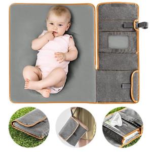 Zamboo Wickelauflage »Wickel-Kit - Melange Grau«, Baby Wickelunterlage für unterwegs - Faltbare Reise Wickeltasche mit abwaschbarer Wickelauflage