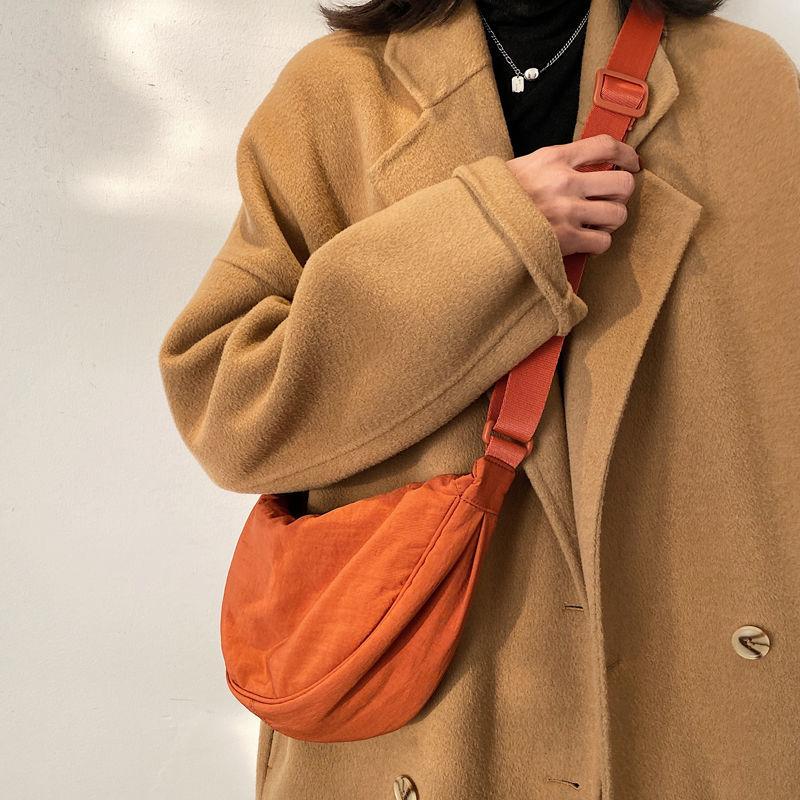 YJSTY Eenvoudig ontwerp vrouwen messenger tas mode dames nylon hobos kleine schoudertassen vintage vrouwelijke meisjes portemonnee doek handtassen