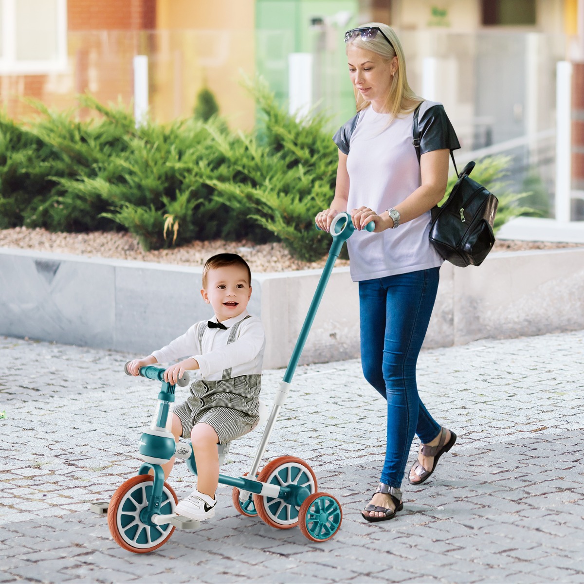 Costway Peuterdriewieler 4-In-1 Kinderdriewieler met Verstelbare Duwbeugel en Zithoogte voor Ouders Afneembare Pedalen en Omkeerbaar Stuur