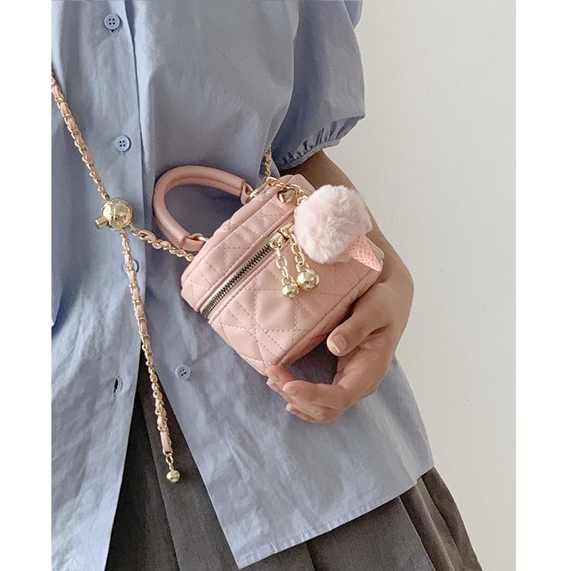 TOQXIKA BAG Draagbare kleine vierkante tas dames zomer 2023 nieuwe trendy mode diamant ketting tas niche textuur all-match messenger bag One Size wit