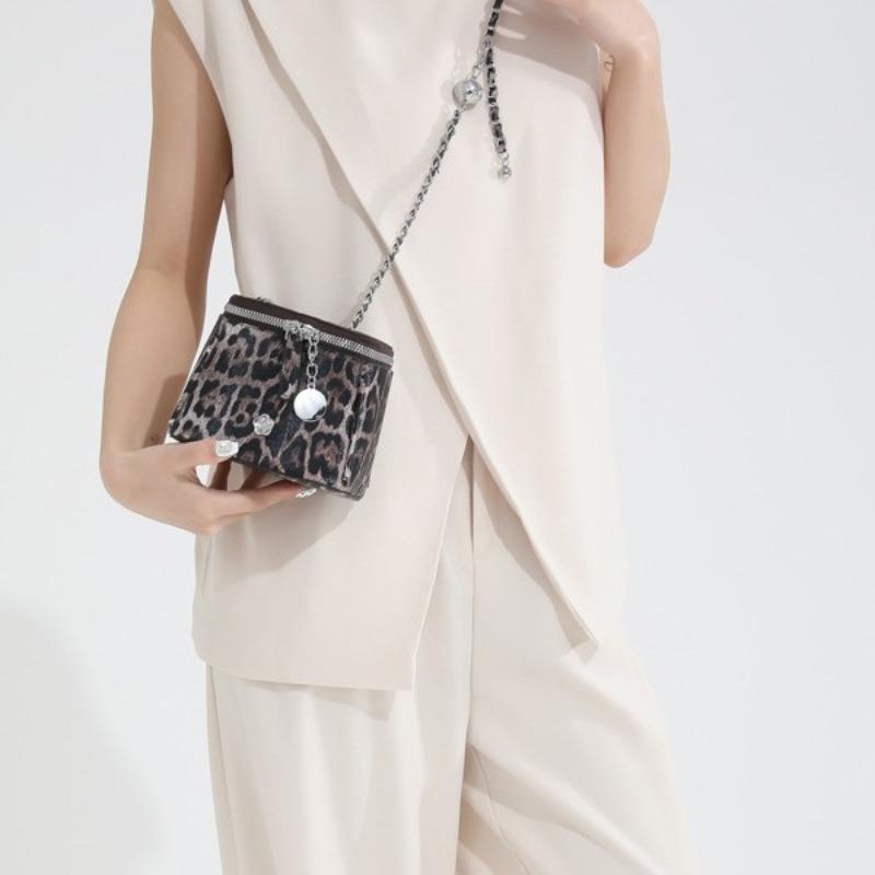JINBAOSEN BAG Zomer veelzijdige mini niche crossbody tas voor vrouwen 2024 nieuwe luipaard print box tas modieuze enkele schouder ketting tas