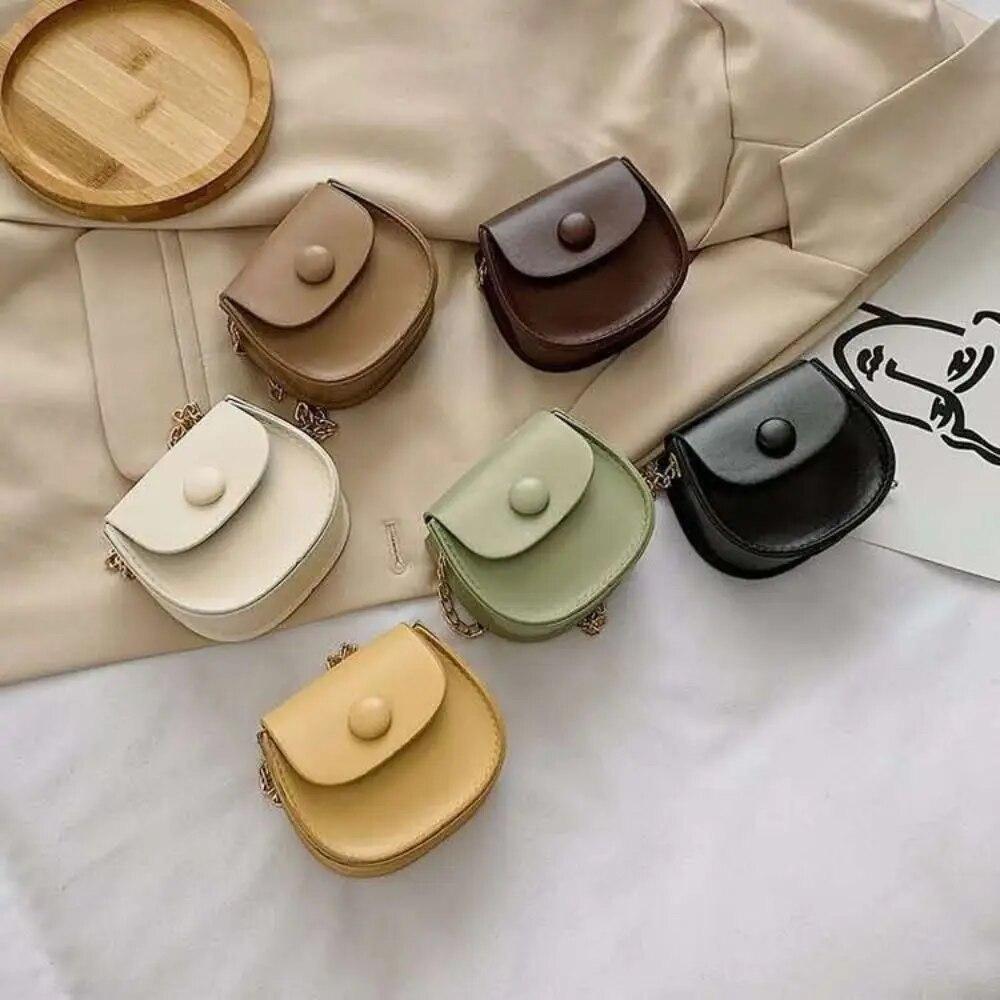 Enjoytime H Meisjes schattige jongen mode cross body tas elegante mini PU lederen ketting uitje sling schoudertas handtas etui zwart