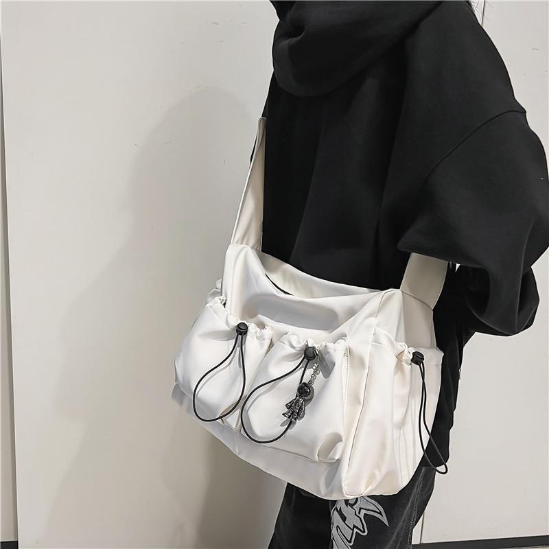 KULUOSIDI BAG Artistieke Jeugd Schoudertas Effen Kleur Crossbody Tas zwart