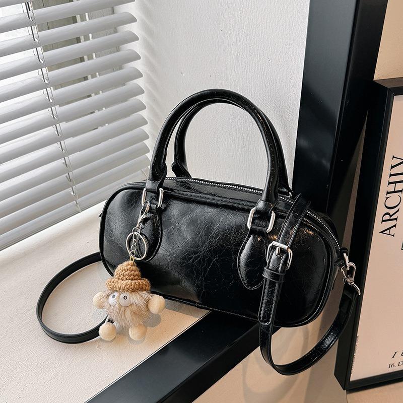 JINBAOSEN BAG High End en Western Style Handheld Bowling Bag voor Vrouwen 2024 Nieuwe Trendy en Modieuze Kussentas Veelzijdige One Shoulder Crossbody Bag