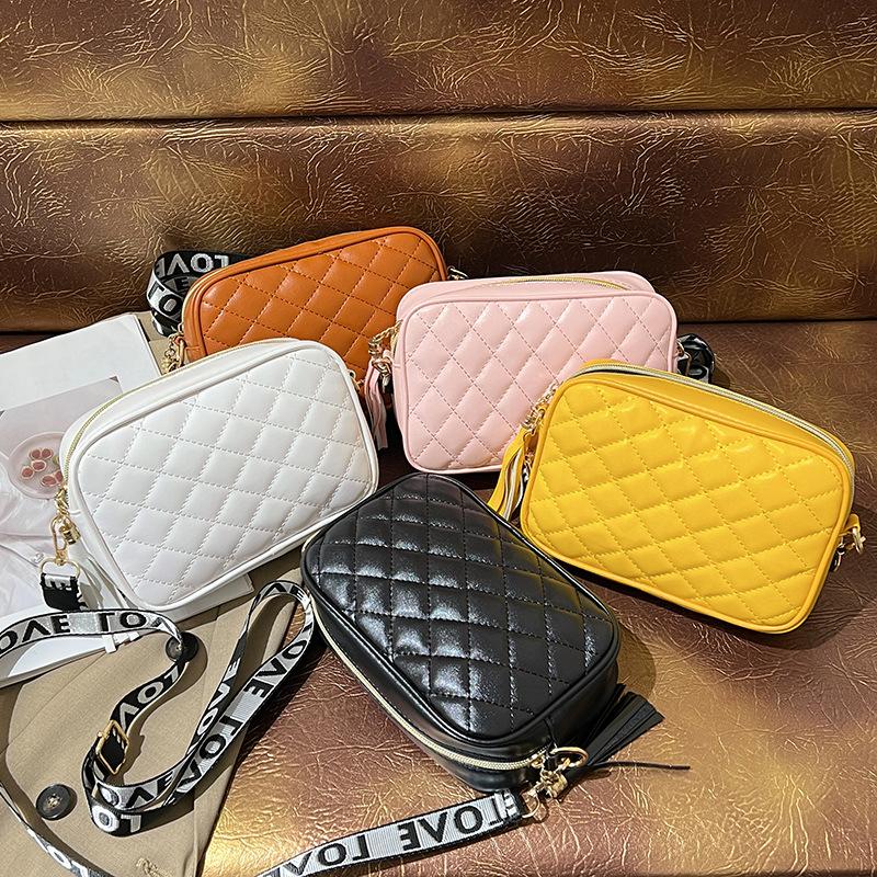 RUWB BAGS Nieuwe zomermode geruite tas chique veelzijdige effen kleur een schoudertas crossbody klein pakket wit