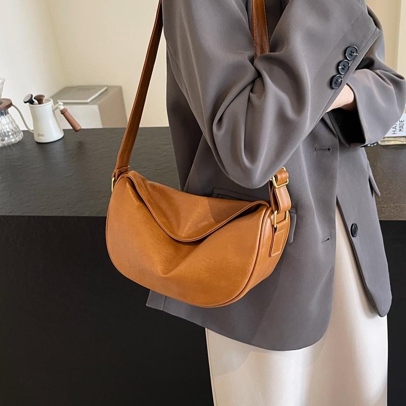 RUWB BAGS 2024 Nieuwe damesmode handtassen Retro effen kleur PU leren schoudertas onder de arm Casual dames hobo's handtassen wit