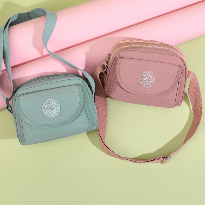 Kuluosidi Dames Schoudertas Waterdicht Nylon Kleine Vierkante Tas Effen Kleur Moedertas Crossbody Tas Mobiele Telefoon Tas donkerpaarse kleur