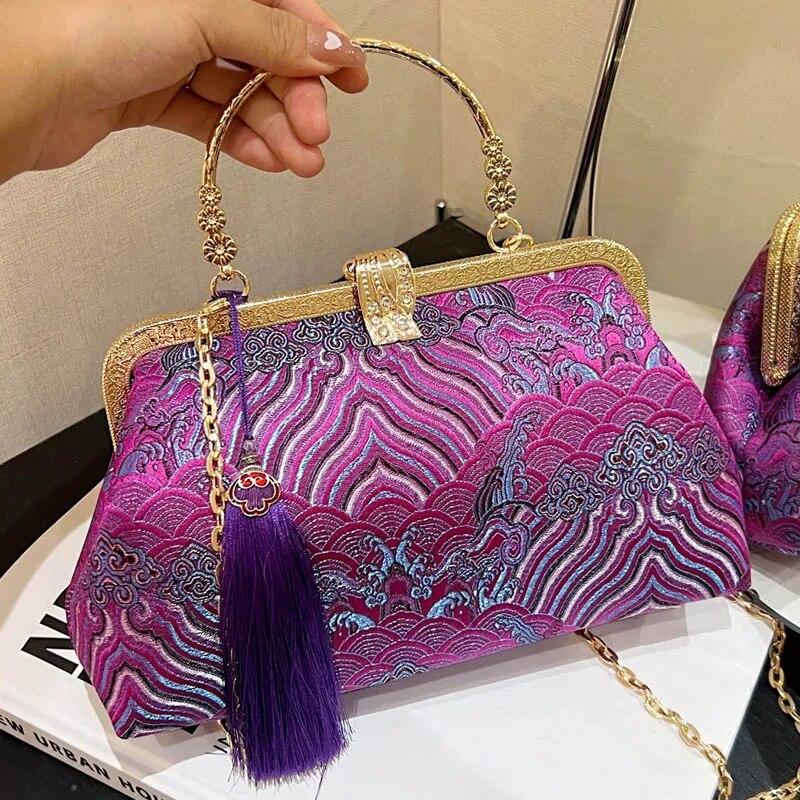 RUWB BAGS 2024 Vintage Vrouwen Bloemen Clutch Designer Lock Shell Clip Handgemaakte Keten Schoudertassen Crossbody Tassen Kwastje Glitter Handtassen rood