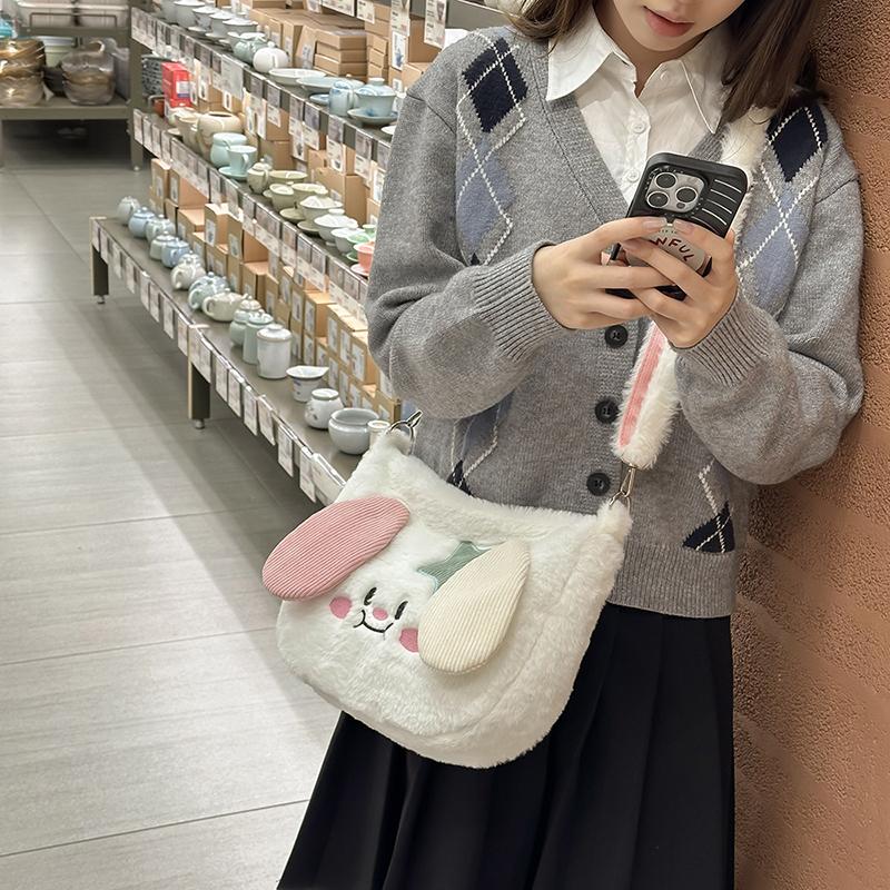 RUWB BAGS Modetrend fluwelen kleine vierkante crossbodytassen voor vrouwen 2025 Lente Nieuwe schattige cartoon schoudertas Dames casual eenvoudige handtassen wit