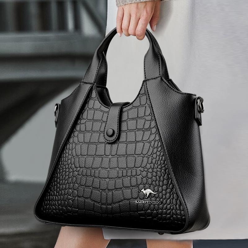 Sports Trend Bag Middelbare mode grote capaciteit crossbody tas vrouwelijke sfeervolle schoudertas zwart