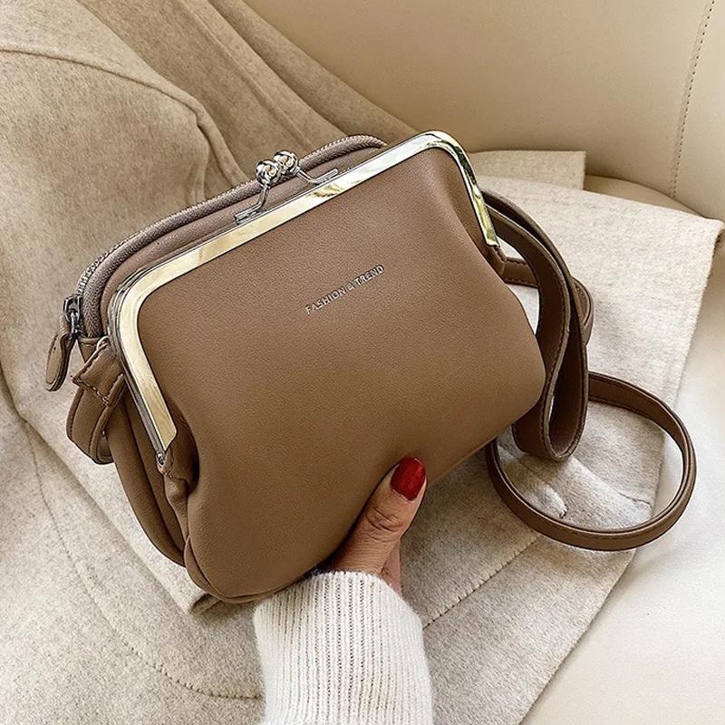 RUWB BAGS Eenvoudige effen kleur schoudertas vrouwelijke PU lederen crossbody tas mode nieuwe clip messenger bag dame handtas portemonnee beige