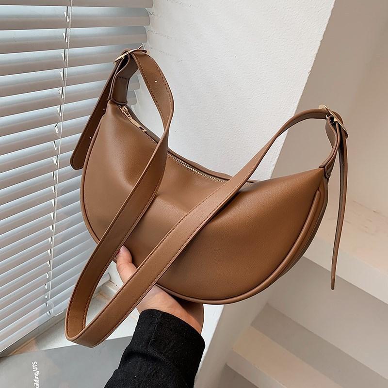 Best Fashion Pavilion Nieuwe halve maan tas niche ontwerp damestas 2024 nieuwe mode casual dames messenger bag Koreaanse dumpling tas groen