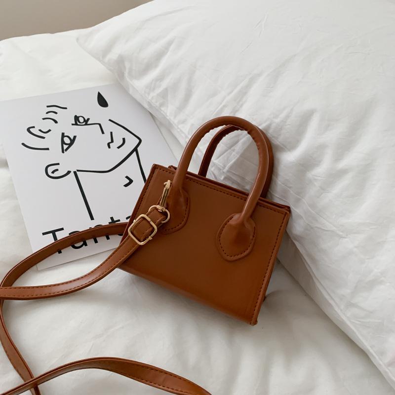 Oh My God Populaire tassen, trendy damestassen, schoudertas, all-match western style kleine vierkante tas wit