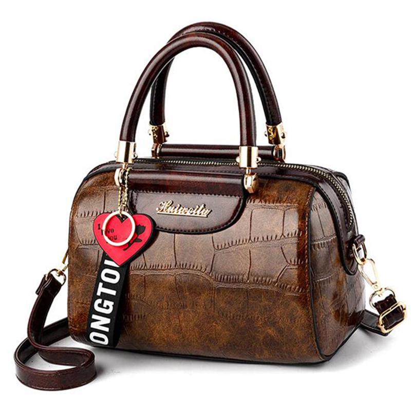 NK39UR PU leren crossbody tassen voor dames schoudertas met hart hanger tas 24*14*15cm wijnrode kleur