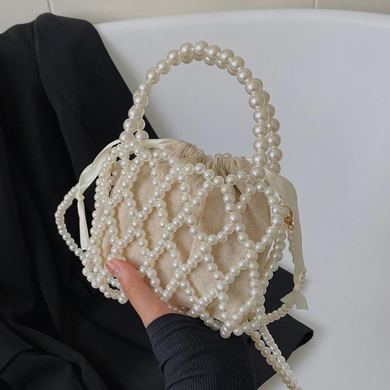 Yogodlns Franse Retro Handtas Fairy Geweven Kralen Emmer Tas Crossbody Tas Zomer Niche Ontwerp Uitgeholde Parel Tas 15x13cm wit