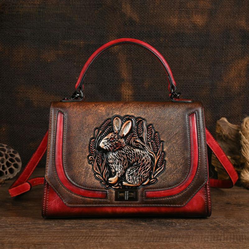 RUWB BAGS 2024 Zomer Nieuwe Vrouwen Tas Retro Etnische Stijl Konijn Reliëf Rode Vrouwelijke Crossbody Tassen Handgemaakte Vrouwen Lederen Handtassen 29cm-11cm-20cm legergroene kleur