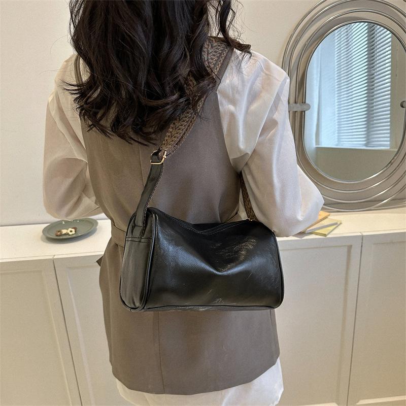 YOUHUAGUO Vintage schoudertas voor dames Mode brede riem Crossbody tas Retro kussen Messenger handtas dames Tote 24x12x15cm koffie
