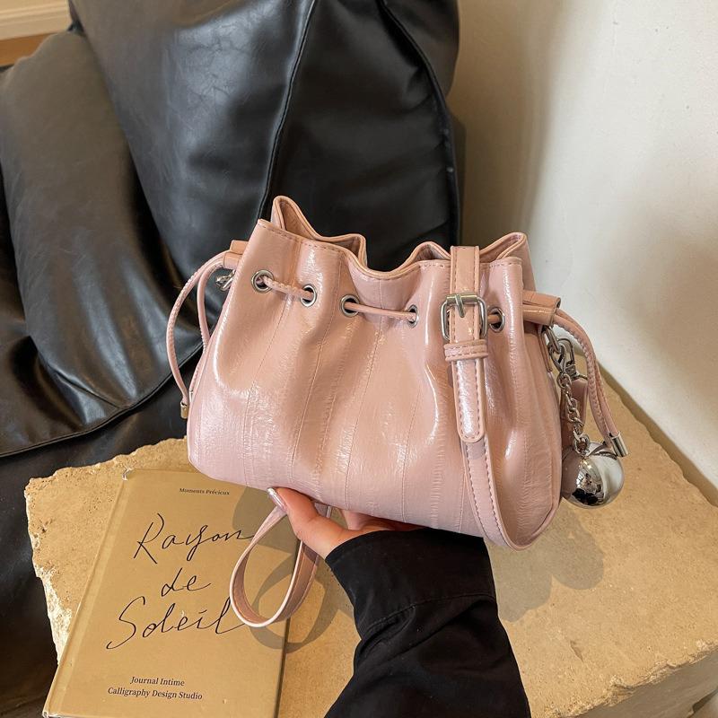 Fancy Lady 2024 Nieuwe Werktas Dames Geplooide Crossbody Tas Zomerontwerp Schoudertas Emmertas wit