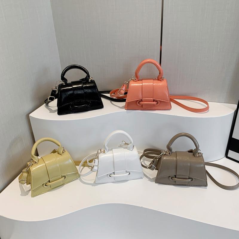 Wedding decoration Spring and Summer New Niche Fashion Crossbody Bag Mini Fashionable Design Small Bag Women's Single Shoulder Handheld Small Square Bag