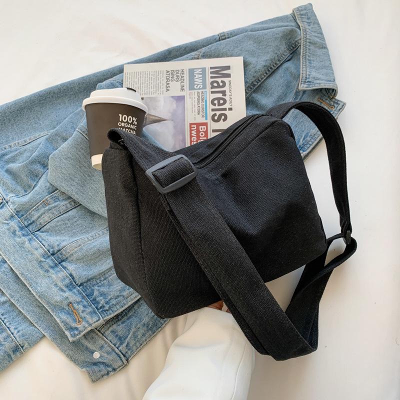 RUWB BAGS Kleine schoudertas voor vrouwen 2024 Lente Nieuwe damesmode Eenvoudige forensentas Messenger Tote Bag dames casual reistas crossbody tas zwart