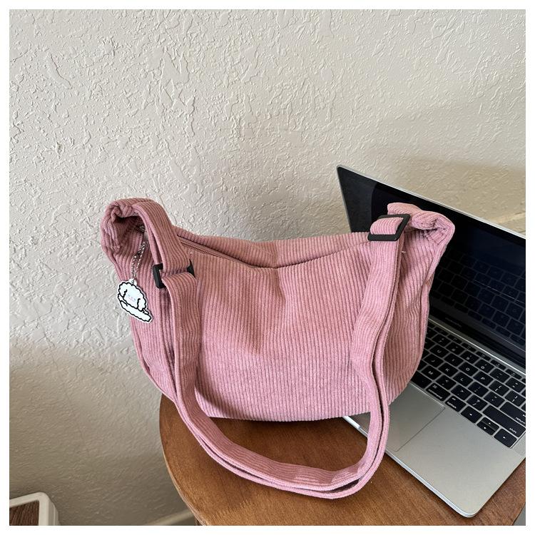 Exquisite handbag NO 1 Hoogwaardige klassieke effen schoudertas met textuur voor dames in een niche modieuze crossbodytas met kleine vierkante tas roze