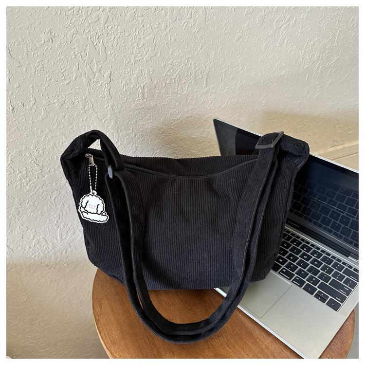Exquisite handbag NO 1 Hoogwaardige klassieke effen schoudertas met textuur voor dames in een niche modieuze crossbodytas met kleine vierkante tas zwart
