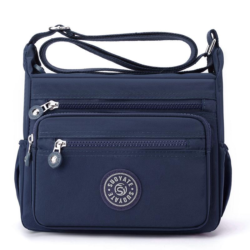 Kuluosidi Nylon schoudertas dames crossbody tas middelbare leeftijd moeders tas grote capaciteit lichtgewicht tas donkerblauwe kleur