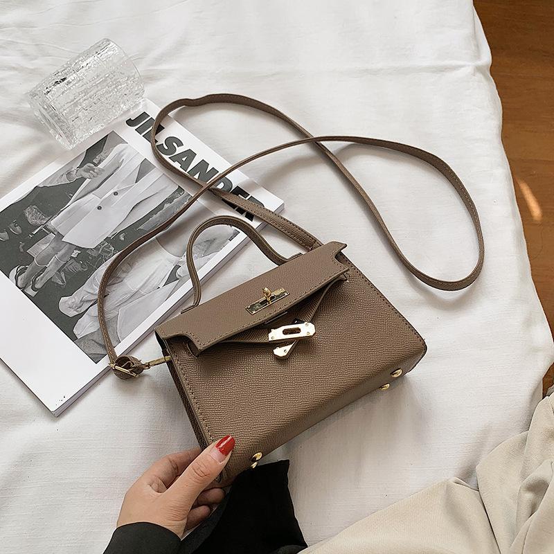 ZF Be 2022 Eenvoudige Casual Kleine Tas Vrouwelijke Populaire Nieuwe Trend Mode Retro Draagbare Schoudertas Messenger Bag Handtas