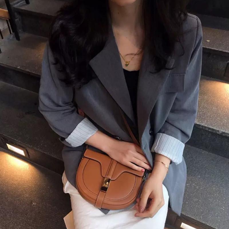 VantaGoods 2024 Dames Modieuze Echte Lederen Halfronde T-vormige Zadel Crossbody Tas