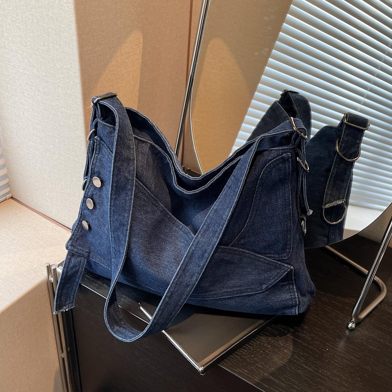 RUWB BAGS Denim Shoulder Bag Casual Retro Women Messenger Bag Large Capacity Commuter Bags with Adjustable Strap Female Crossbody Bags donkerblauwe kleur