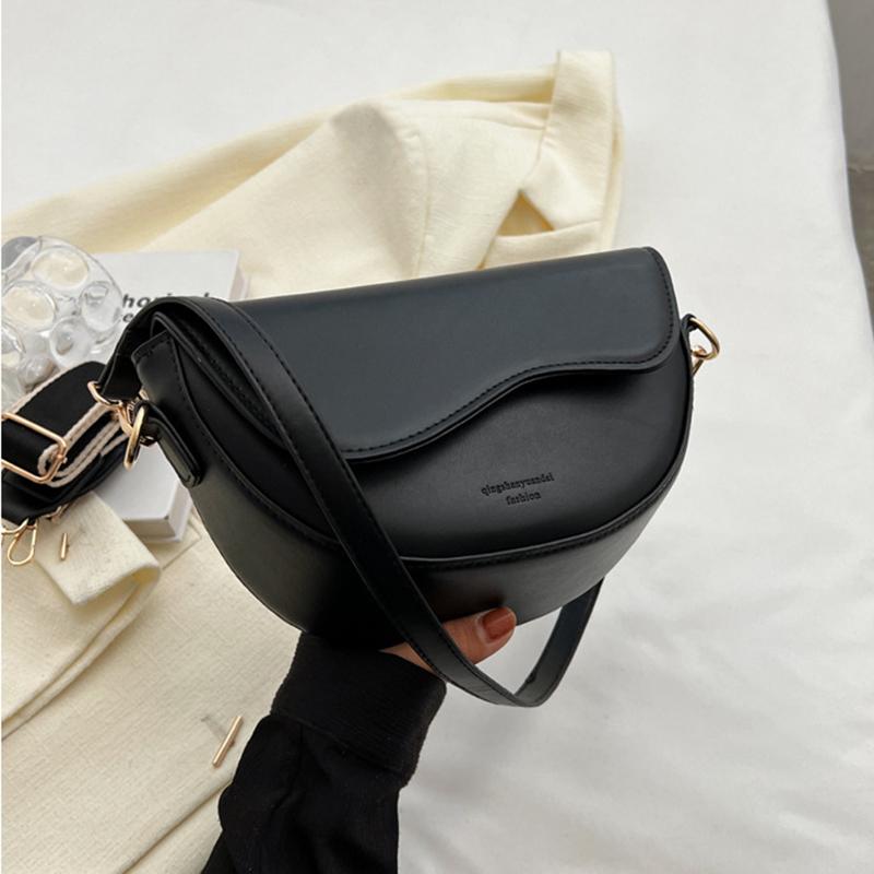 Molly Show Vrouwen Vintage Effen Kleur Flap Kleine Zadel Schouder Oksel Tas Mode PU Leren Brede Band Crossbody Tas 21x8x13cm zwart