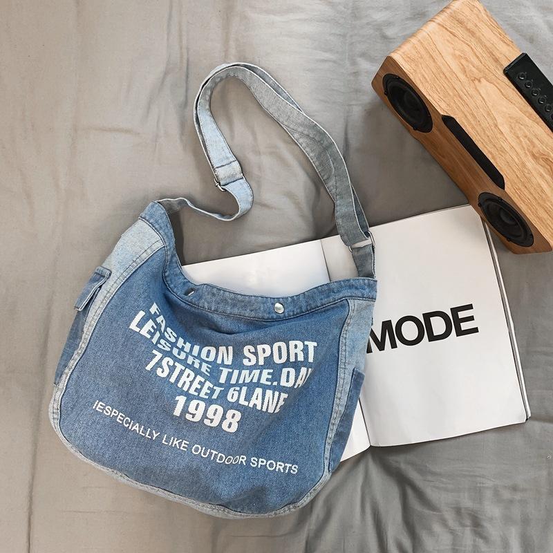 KULUOSIDI BAG Letter Crossbody Tas Student Girl's Denim Messenger Bag Schoudertas lichtblauwe kleur