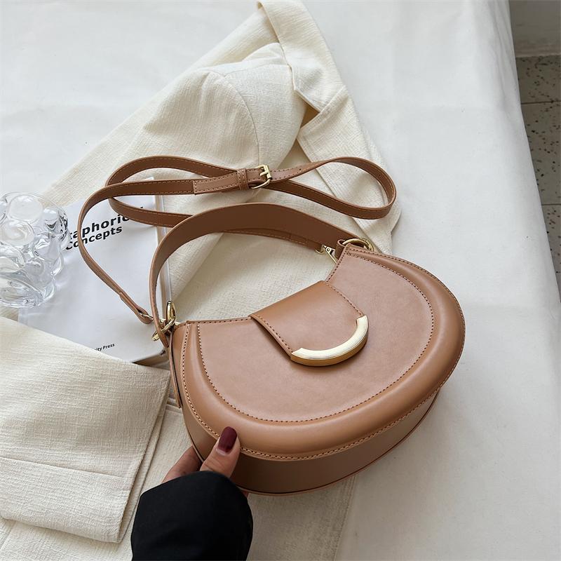 RUWB BAGS Zadel Schoudertassen Voor Vrouwen 2024 Nieuwe Kleine Vrouwen Okseltas Hoge Kwaliteit Lederen Vrouwen Crossbody Tassen Handtassen En Portemonnees kaki