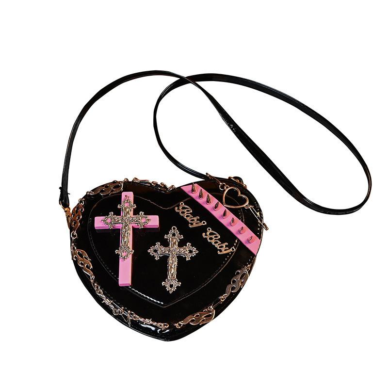 Umsif Schattige hartvormige schoudertas voor vrouwen Meisjes Rivet Studded Gothic portemonnee Crossbody tas Cartoon Comic Con schoudertas voor cosplay zwart