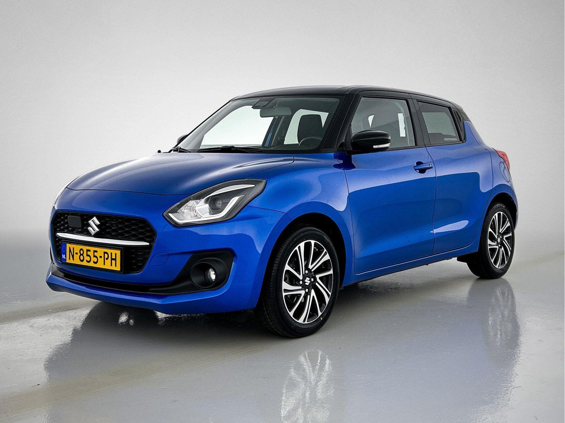 Suzuki Swift 1.2 Style Smart Hybrid