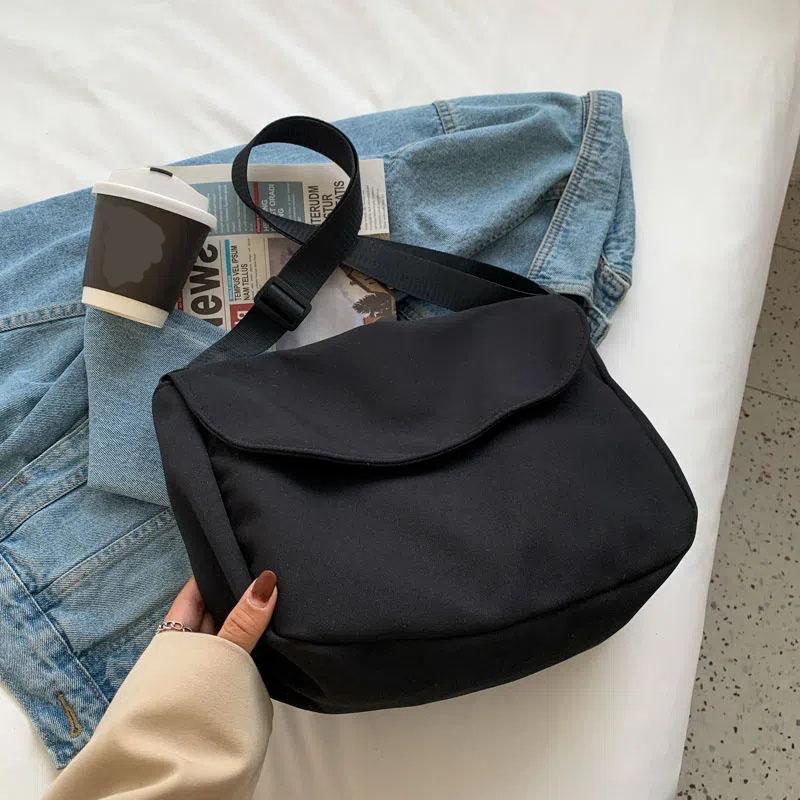 WTEMPO Eenvoudige effen kleur enkele schouder messenger bag veelzijdige Koreaanse nylon canvas cross-straddle dames zwart
