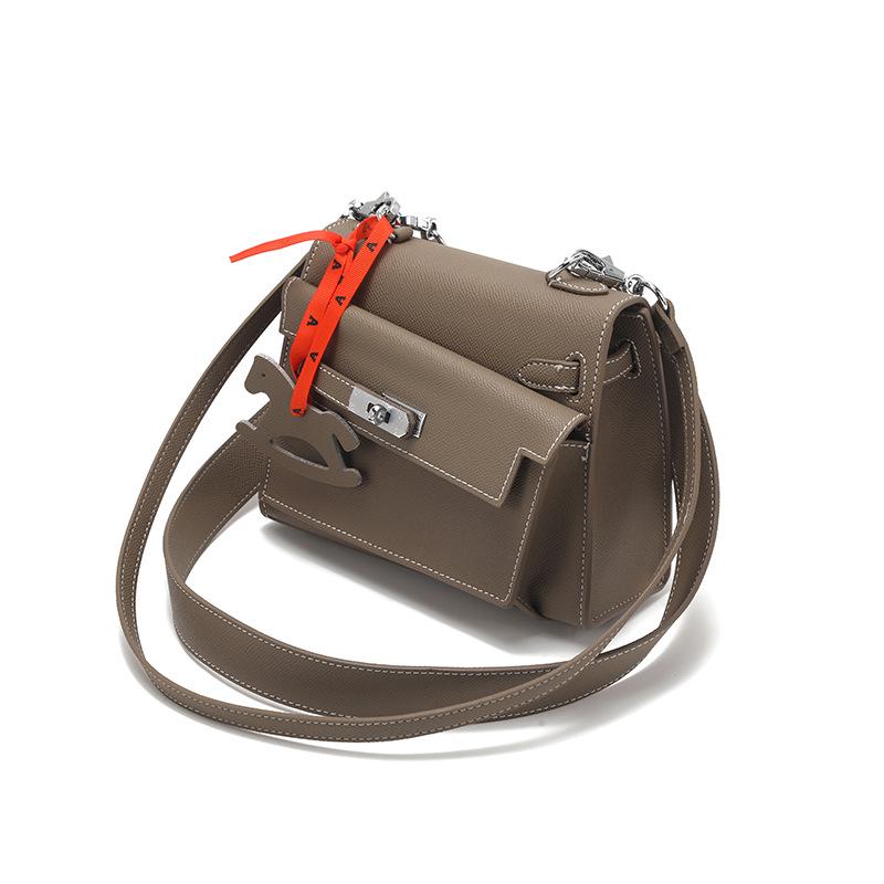 StrideBox Spring 2025 High-End Retro Shoulder Crossbody Handbag