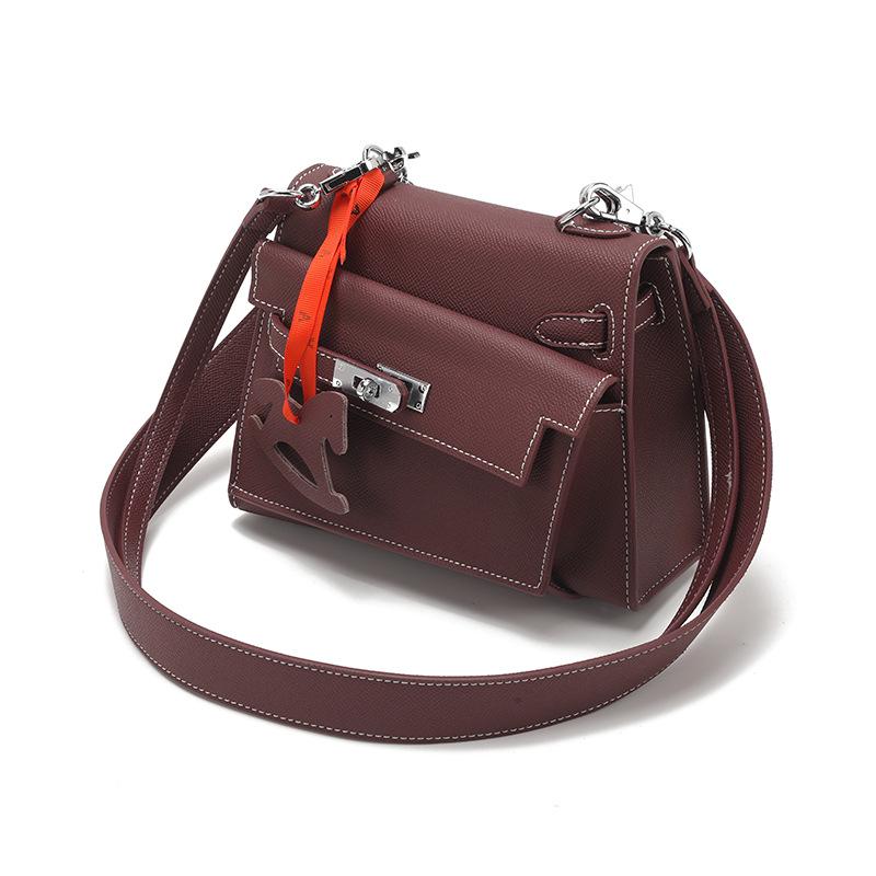 StrideBox Spring 2025 High-End Retro Shoulder Crossbody Handbag