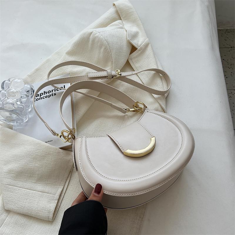 RUWB BAGS Oksel Schouder Zijtassen voor Vrouwen 2024 Designer Trend Leren Kleine Onderarm Crossbody Handtassen en Portemonnees 25cmx14cmx7cm beige