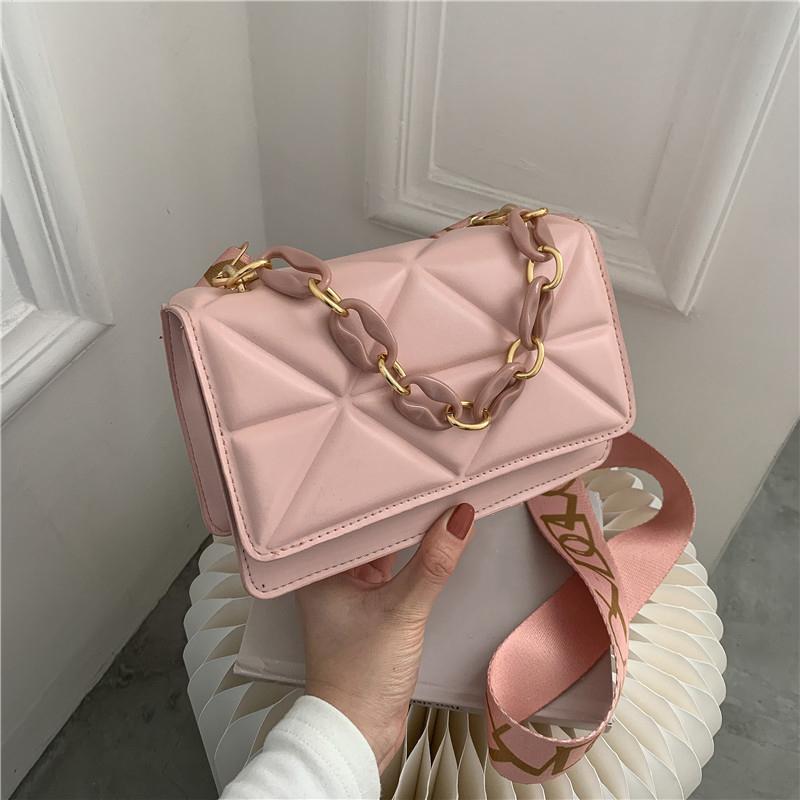 Colorful Bag Effen kleur schoudertas brede schouderriem handtassen vrouwelijke reis acryl ketting messenger bag plaid PU leren crossbody tassen 20x7x12cm roze