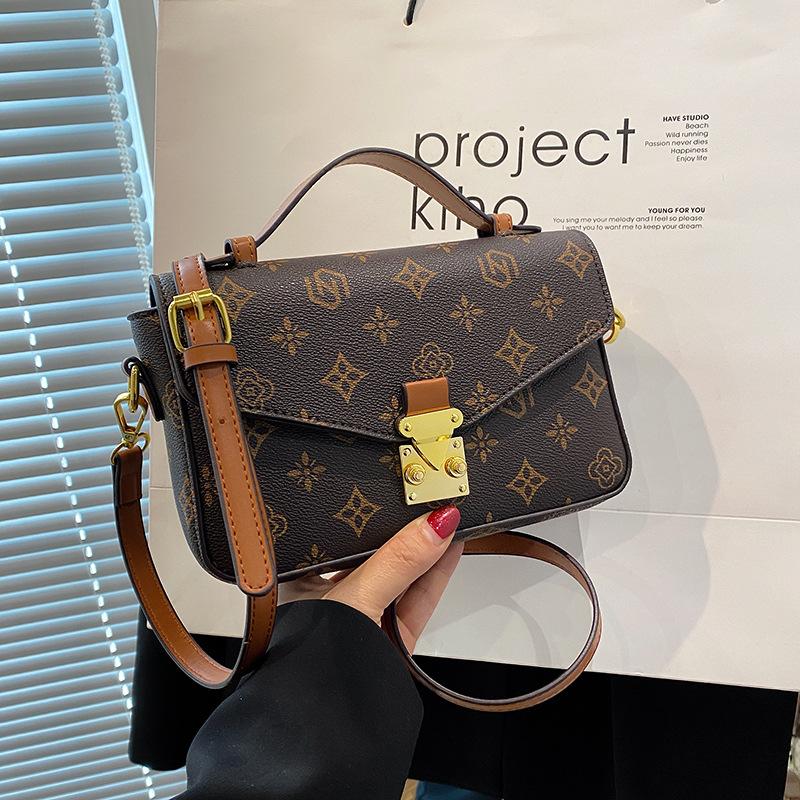 Versatile glasses Nieuwe luxe mode bedrukte dames tas met één schouder, hete verkoop kleine vierkante tas, veelzijdige hoge kwaliteit crossbody tas