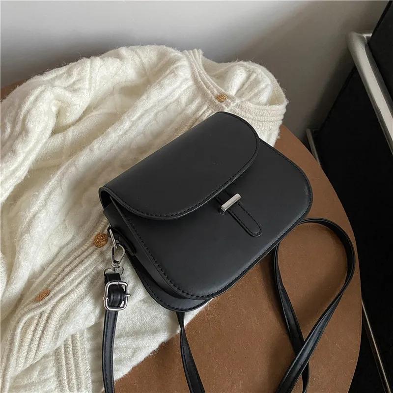 Yogodlns Retro Zadel Schoudertas Mode PU Lederen Crossbody Tas Mode Flap Mesenger Tas Casual Dame Handtas Portemonnee 19*7*14cm