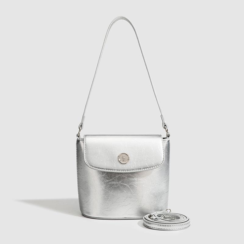 Wucifang Bags Niche Design Zilveren Schoudertas Damesmode Textuur Eenvoudige Crossbody Tas Zomer Vierkante Schoudertas