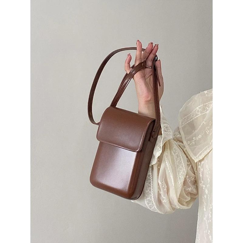 Love Home Garden Flap Magneet Crossbody Tassen Dames Verticaal Design Crossbody Tassen Mini PU Leer Schoudertassen en Handtassen Telefoon Simpel bruin
