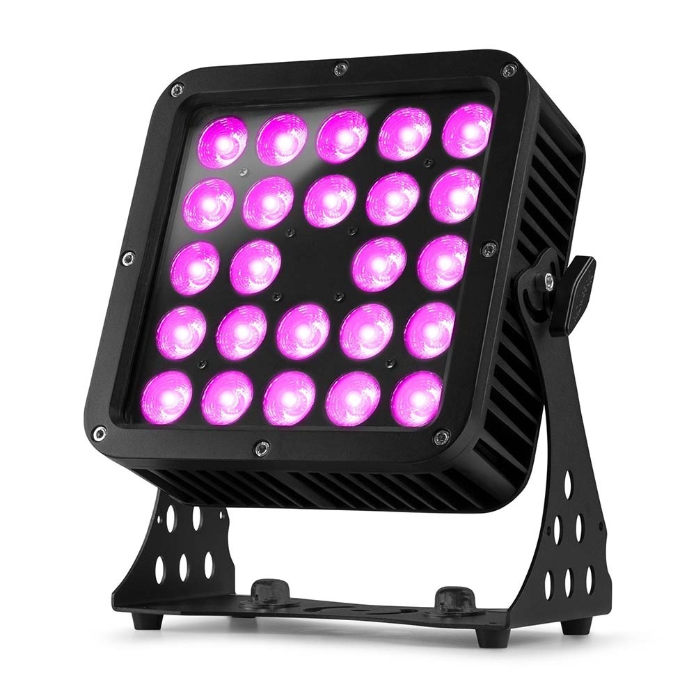 Beamz StarColor205 flood light voor buiten 24x 10W RGBA IP65