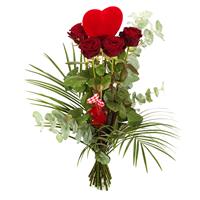 Boeketcadeau Lange rode rozen met hart